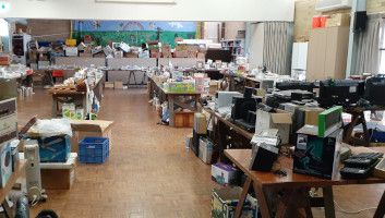 Garage Sale & Op Shop